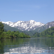 バーチャル背景画像　奥利根湖のイメージ