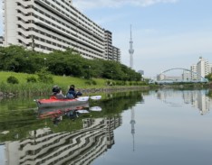 5月4日　都会で楽しむカヌーツアーのイメージ